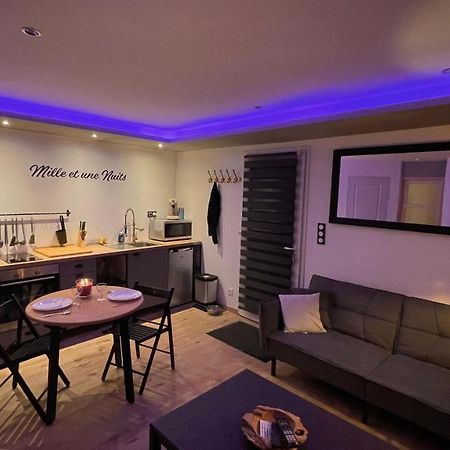 Mille Et Une Nuit, Appartement Classe 3 Etoiles En Rdc Avec Exterieur Et Parking Dole Ngoại thất bức ảnh