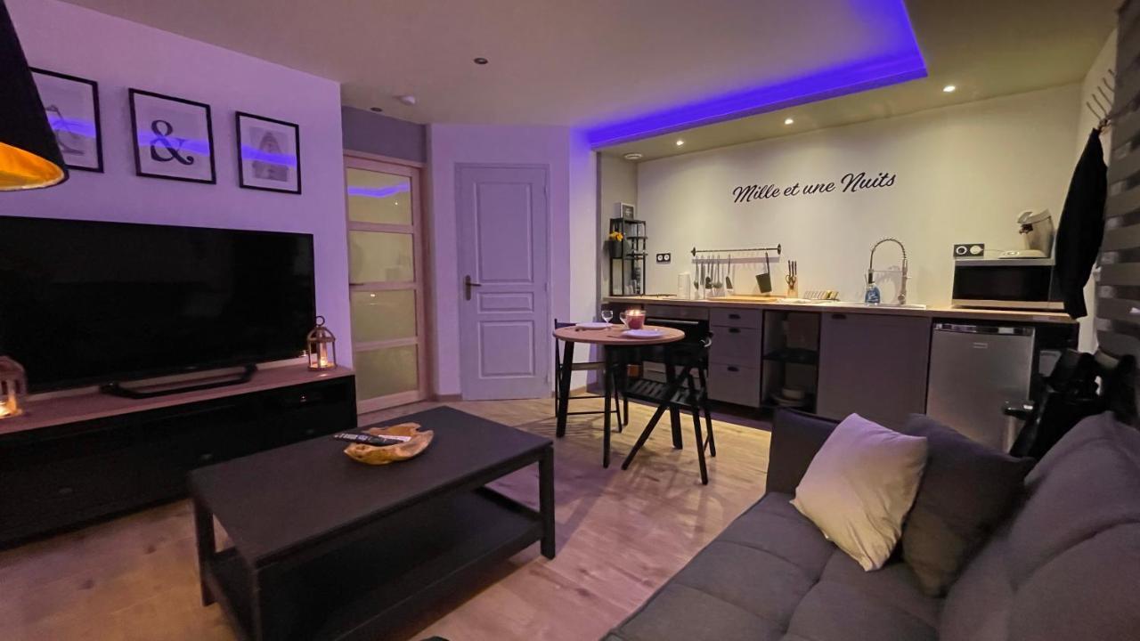 Mille Et Une Nuit, Appartement Classe 3 Etoiles En Rdc Avec Exterieur Et Parking Dole Ngoại thất bức ảnh